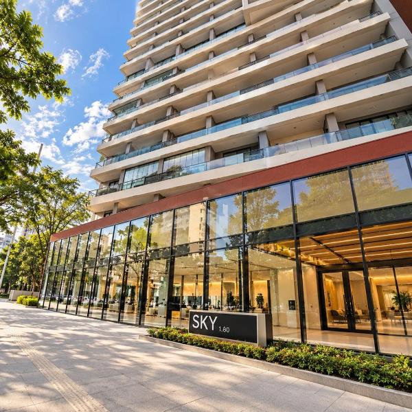 Studio em Pinheiros | Piscinas, Varanda e Sauna