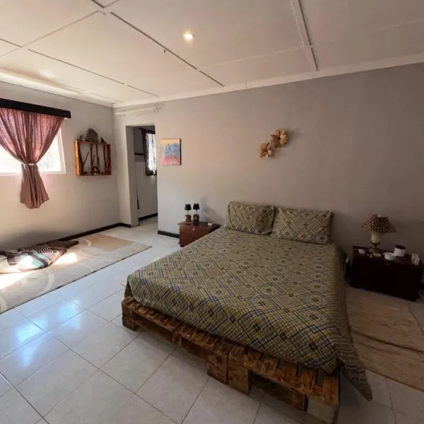 Rui and Pedro Mountain Guest House, hotel in Lubango