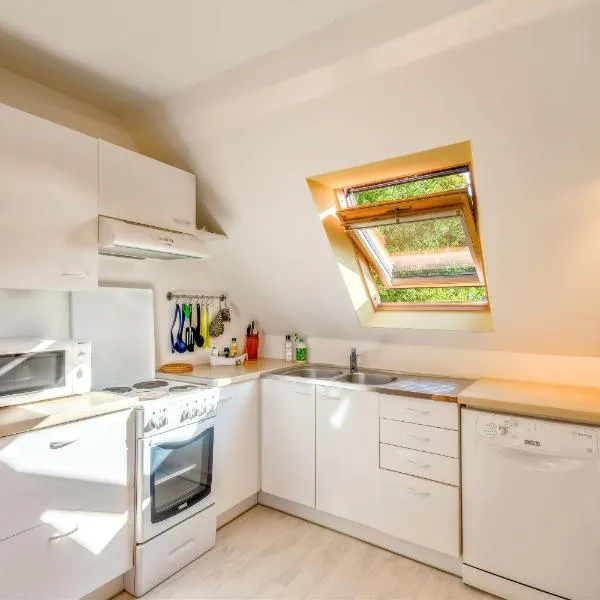 Appartement confortable avec terrasse à Arzon - 60 m², hotel en Arzon