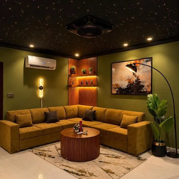 Multiple Luxury Apartments in Bahria Town Lahore, hotell sihtkohas Lahore