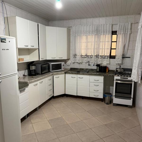 Casa de fácil acesso ao aeroporto e Curitiba, ao lado do Parque São José - Foto 4