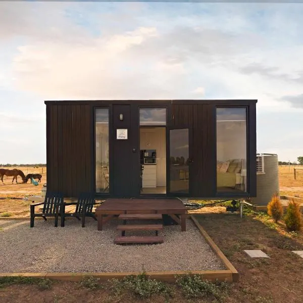 Tiny Rescue Retreat by Tiny Away, hotel em Corop
