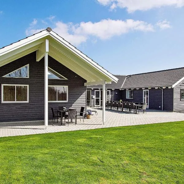 24 person holiday home in Hasselberg，卡珀爾恩的飯店