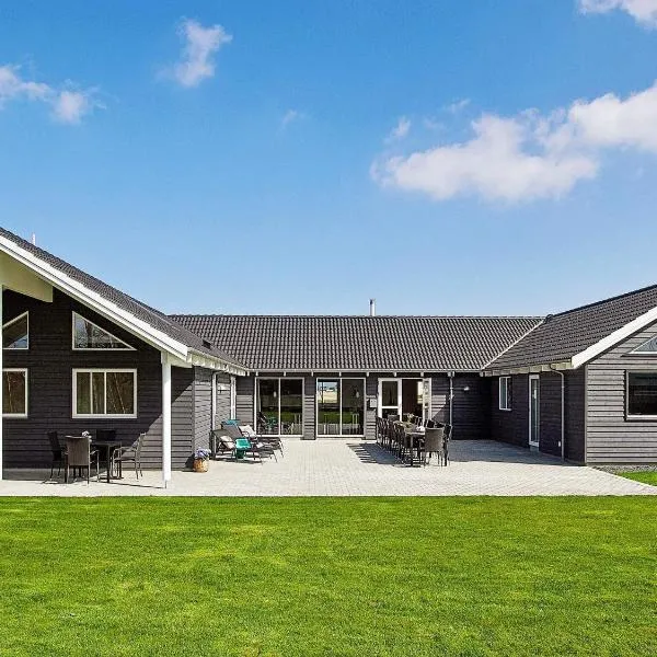 24 person holiday home in Hasselberg，卡珀爾恩的飯店