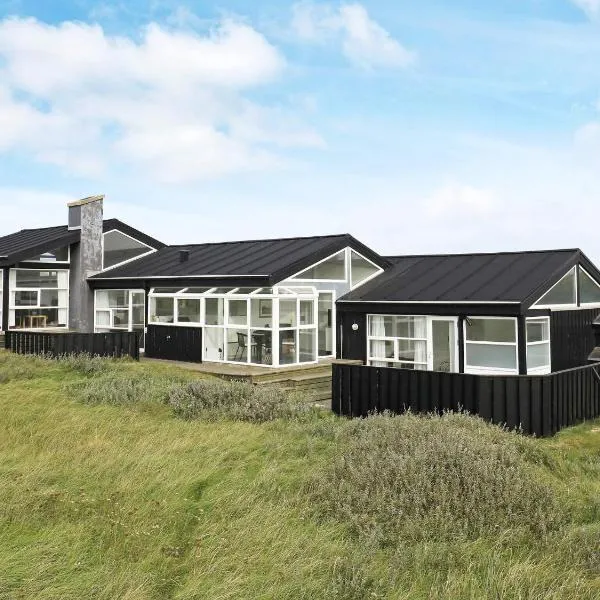 5 star holiday home in Pandrup, hotel u gradu Rødhus