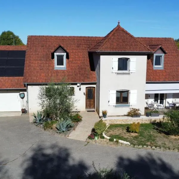 La Tour Carrée, Hotel in Nenon