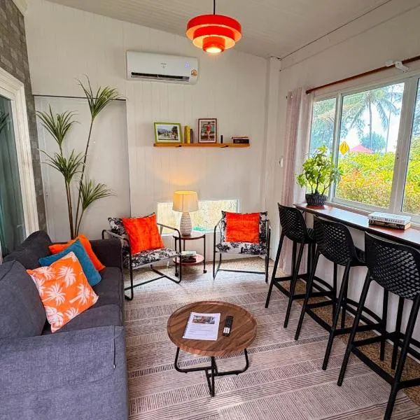 Authentic beach house in Phang Nga - Turtle Beach House 2, готель у місті Ban Tha So