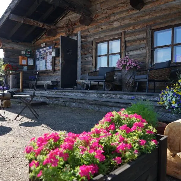 Muotkan Ruoktu Tunturikyla, hôtel à Inari