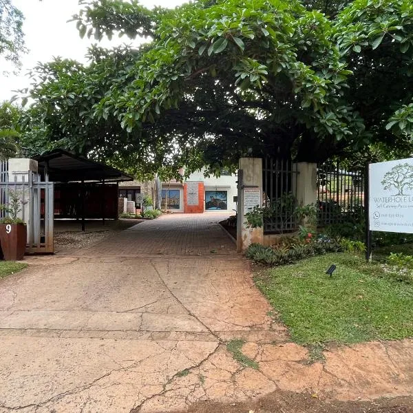Waterhole Lodge, hotel a Malelane
