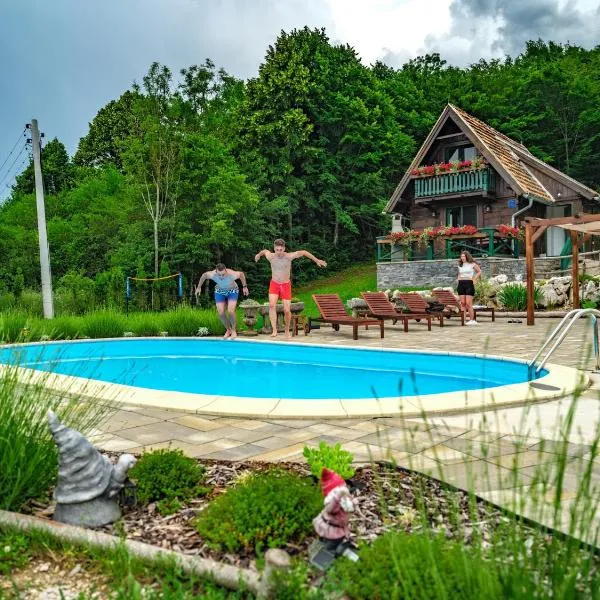Holiday Park Plitvice Paradise, hotel u gradu Korenica