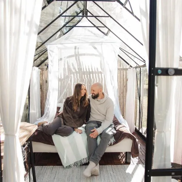 탐페레에 위치한 호텔 Taivasalla glamping - luxury stay with a view to the lake