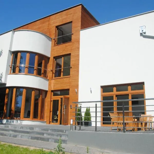 Villa Camp, hotel em Jurata