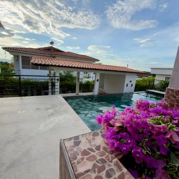 Quinta Guayacanal, hacienda la estancia, piscina, seguridad y tranquilidad, hotel sa Melgar