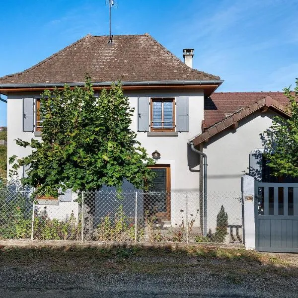 La Chapelle-de-la-Tour में, होटल La Maison De Pierre