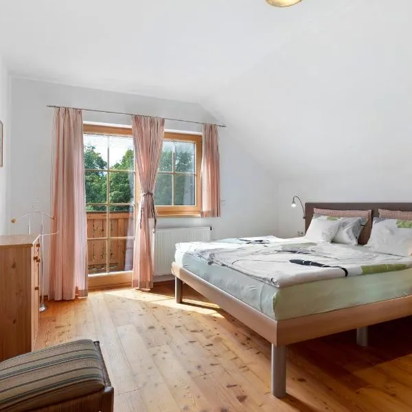 Haus Rosenheim, hotel v Ramsau am Dachstein