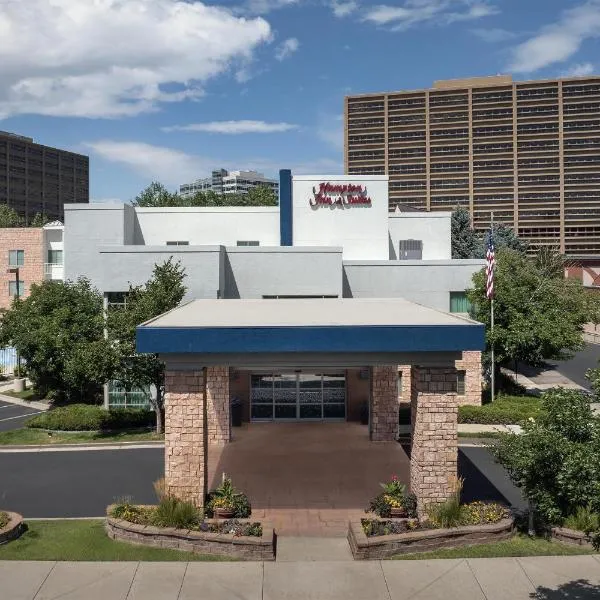 Hampton Inn & Suites Denver Tech Center, hotel en Centennial