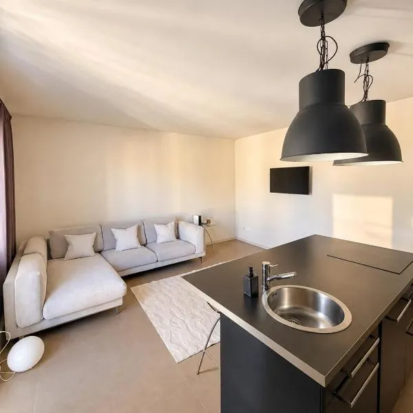 Luxury Guest House la Depandance، فندق في بينيفنتو