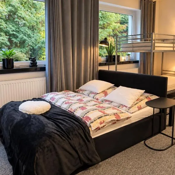Apartament Pod Kukułką PARKING FREE, хотел в Клодзко