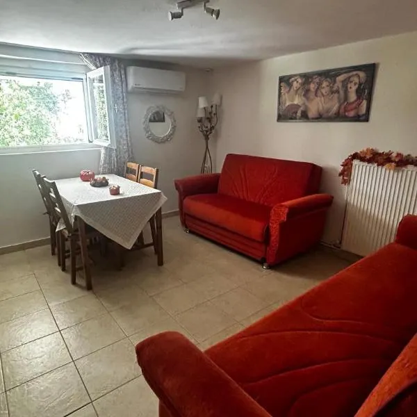 Tiny Comfort House, Hotel in Kyllini