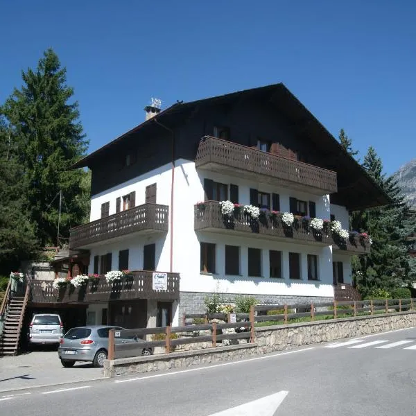 Chalet dell'Ermellino, hotel v Bormiu