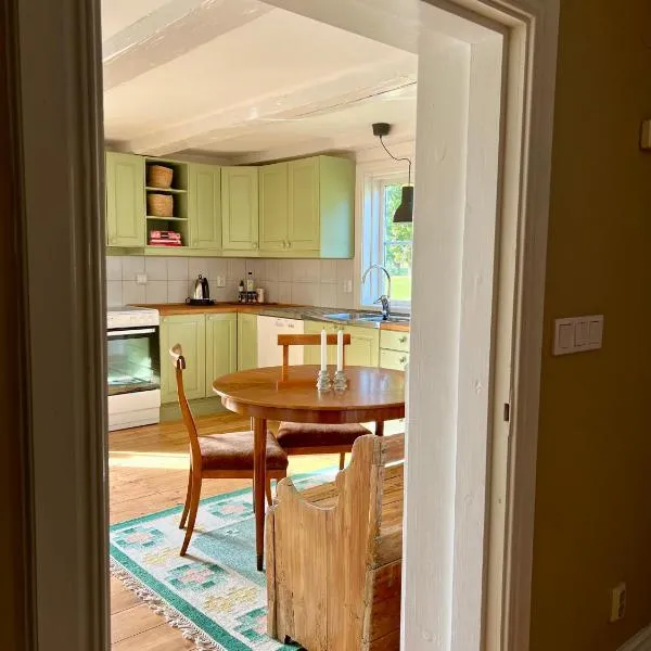Magasinet - Cozy farmstay near forest & lake, готель у місті Ingelstad