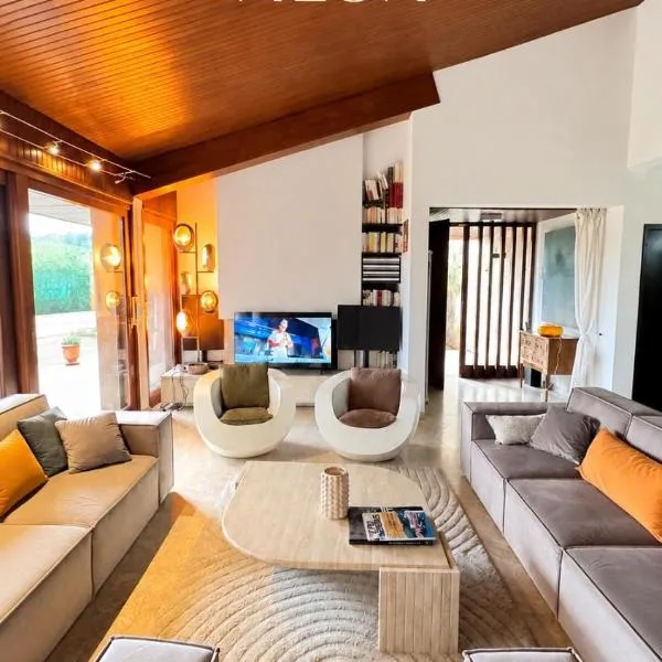 Villa ALOA - Villa familiale en Ardeche pour 8 personnes avec piscine privée proche Aubenas, Vals les Bains, Vallon Pont d Arc, hotel em Mercuer