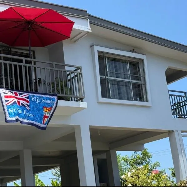 George Of Free Breakfast Double Room with Seaview Balcony Near the Lautoka Wharf, hotel din Lautoka