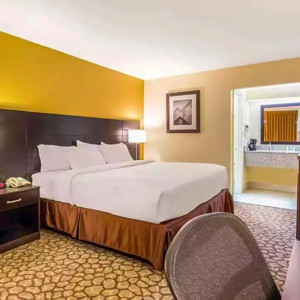 Ramada by Wyndham Santee I-95, hotel in Santee