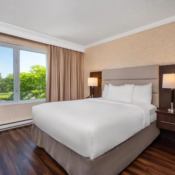 Chateau Cartier Hotel & Resort, an Ascend Collection Resort, хотел в Гатино