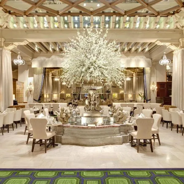 The Drake Hotel, hotel din Chicago
