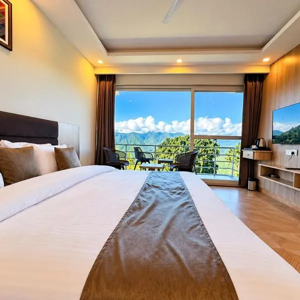 The Hill Heaven A Luxury Property With Balcony & Mountain View Rooms, Hotel in Masuri