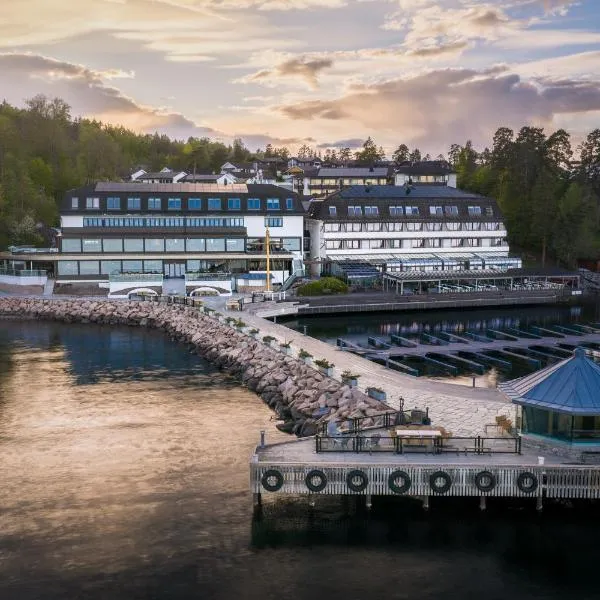 Holmen Fjordhotell, hotel v destinaci Nes