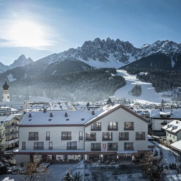 Viesnīca Il Tyrol pilsētā Sankandido