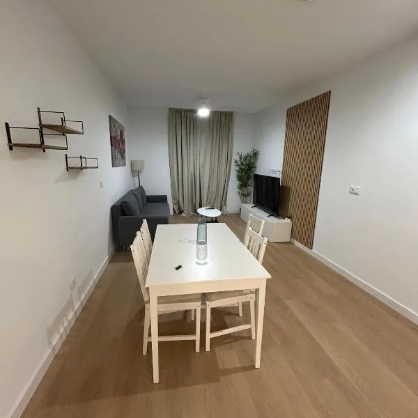 Apartamentos el Pilar, hotell sihtkohas Zaragoza