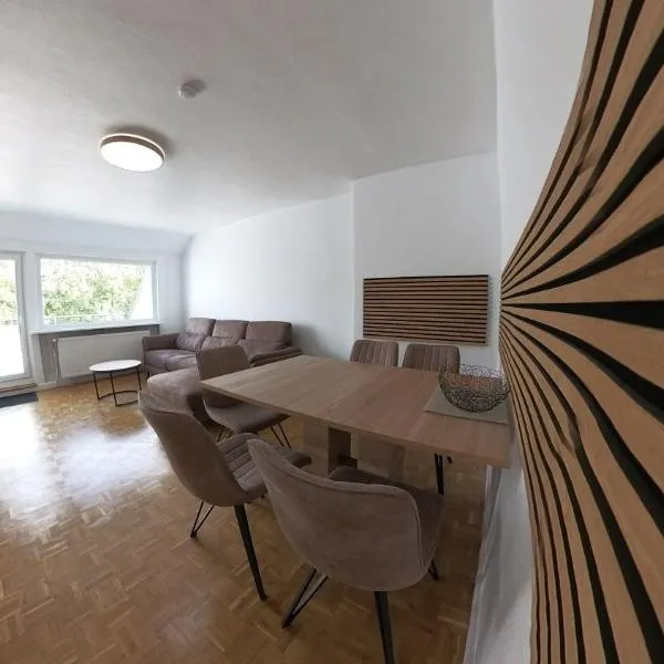 Gepflegte 3-Zimmer-Wohnung am Schloßparkbad-Mercedes Benz-Atlas Elektronik-Rheimetal, hotel em Bremen