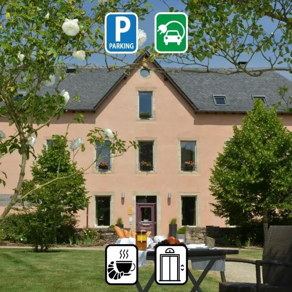 HÔTEL LA FERME DE BOURRAN - RODEZ - parking privé avec bornes pour voitures électriques, отель в городе Родез
