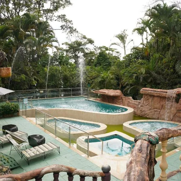 Boscaje Solarpunk Habitat، فندق في La Gran Via