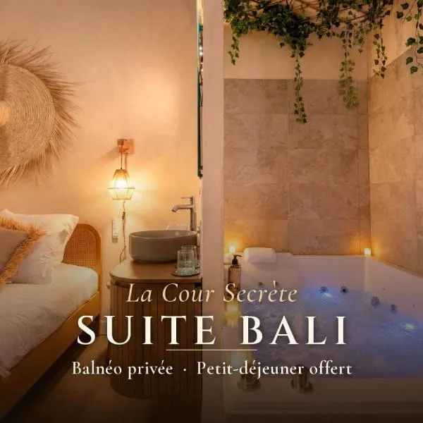 La Cour Secrète - Suite Bali - Balnéo privée - Escapade romantique à Carpentras: Carpentras şehrinde bir otel
