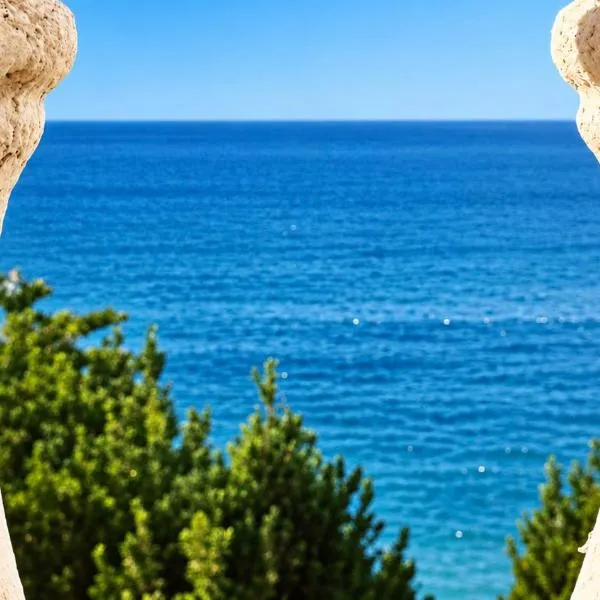 Rincon Ocean View Retreat with Pool and Two King Beds, hotel a Rincon