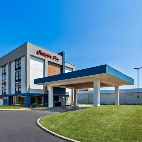 Hampton Inn Indianapolis Northeast/Castleton, hótel í Castleton