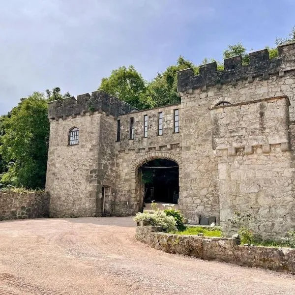 Tan-yr-Ogo Gate Lodge, Gwrych Castle – hotel w mieście Llanddulas
