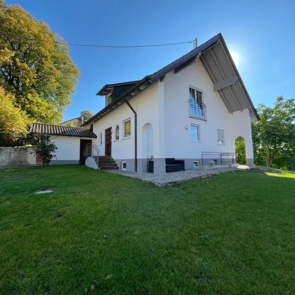 Ferienhaus Dorfblick, hotel em Günzburg