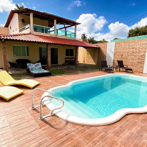 Casa com piscina hidro e churrasqueira na Bahia