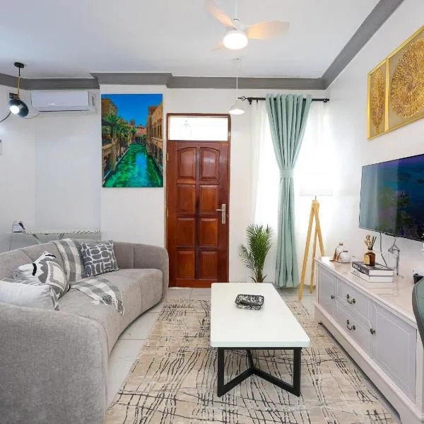 Cosy Studio in Mombasa with City View - 11 mins to Airport, хотел в Момбаса