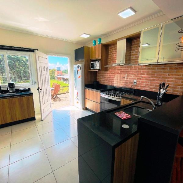 Sua Experiência na Serra Gaúcha • Duplex Charmoso + Lareira+Churrasqueira - Foto 4