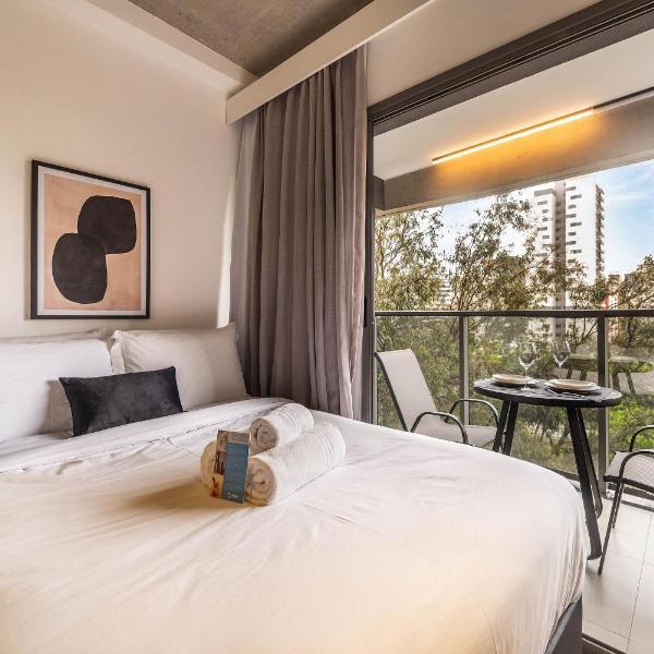 BHaus Paraíso On Paulista - Studio Premium com Vista Incrível 6° andar - ao lado do Metrô Paraíso - Estacionamento pago no prédio - Academia - Lavanderia Omo - Coworking - Mini Mercado - op6