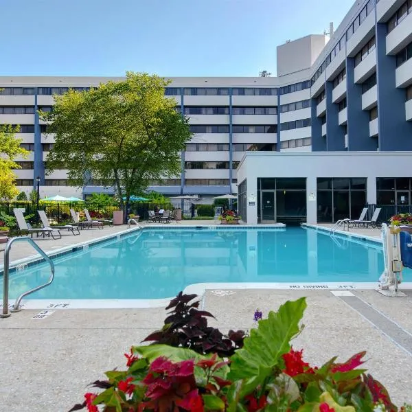 Viesnīca DoubleTree Suites by Hilton Raleigh-Durham pilsētā Darema
