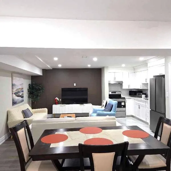 Kempsford Retreat - 2BR Near Pearson Sleeps 4, hotel v mestu Brampton
