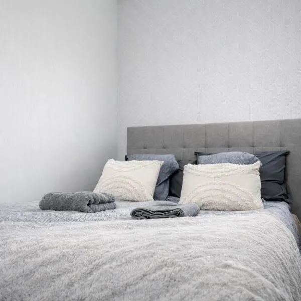 Beautiful studio in the city center, отель в Коуволе