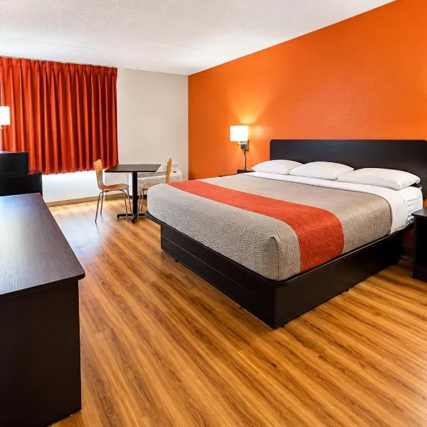 Motel 6-New Stanton, PA – hotel w mieście New Stanton
